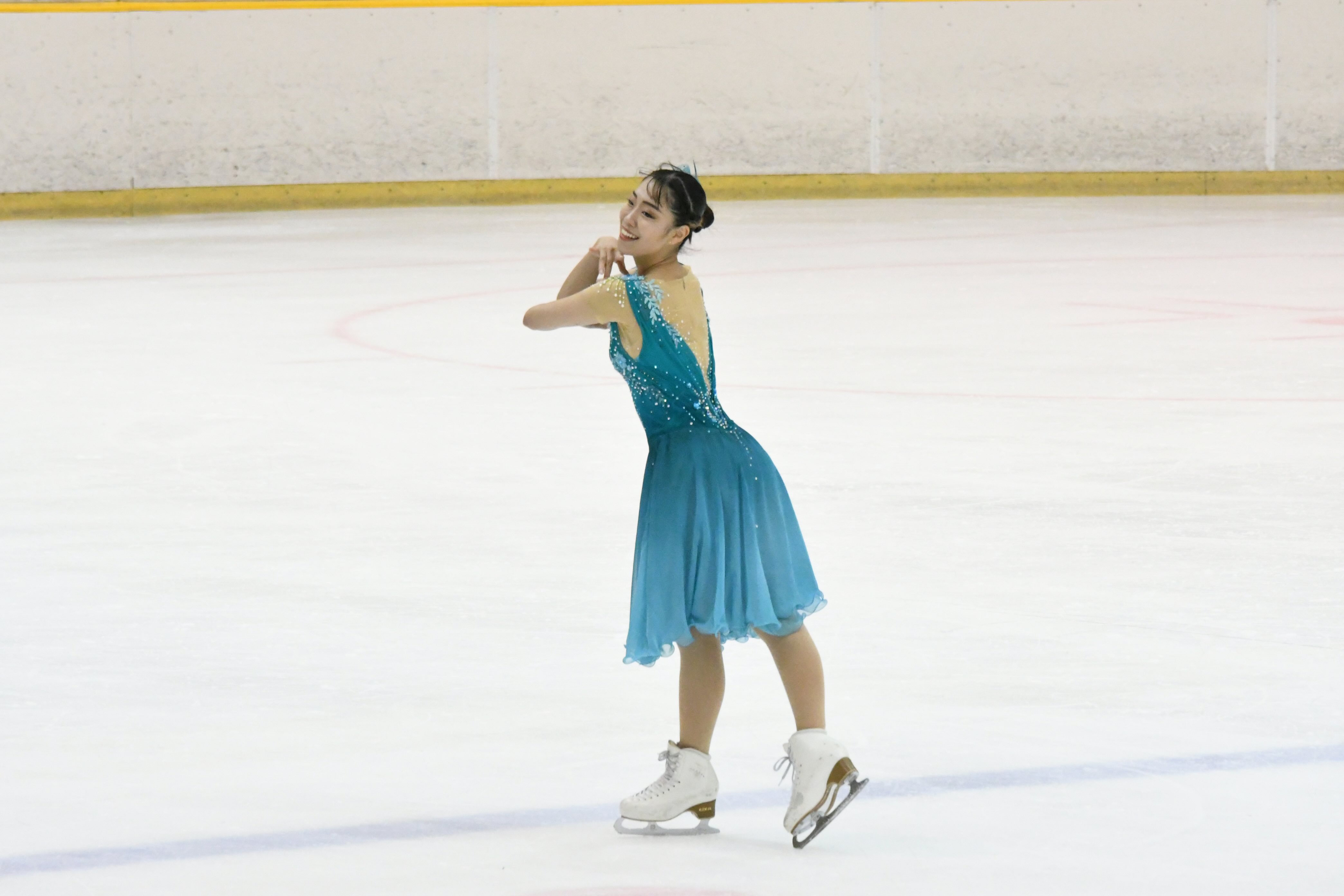 KAGAMI Risa photo 2